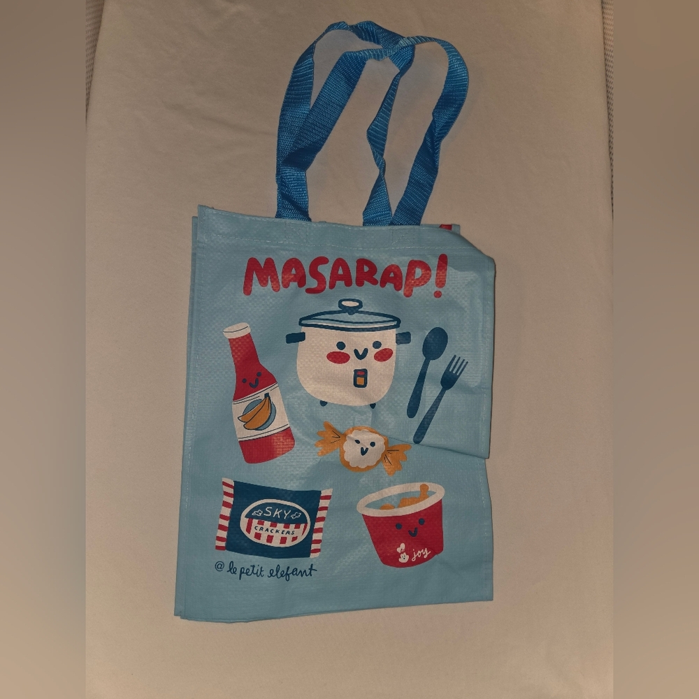 Le Petit Elephant Tote Bag Masarap